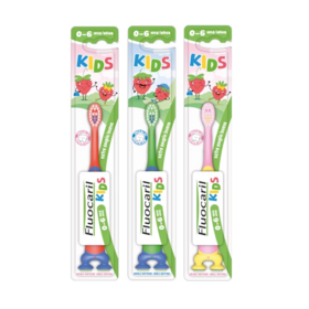 Fluocaril Brosse à dents Kids 0-6 ans Extra souple - 1 brosse à dents coloris aléatoire