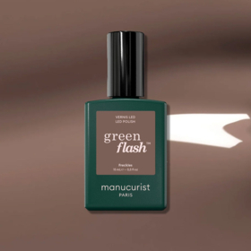 Manucurist Green Flash™ Freckles 15 ml – vernis semi-permanent marron aux sous-tons froids