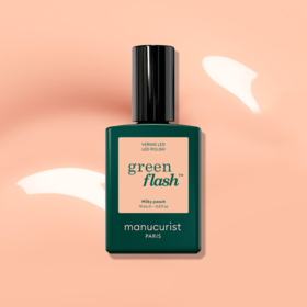 Manucurist Green Flash™ Milky Peach 15 ml – vernis semi-permanent pêche laiteux