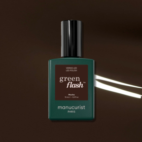Manucurist Green Flash™ Mocha 15 ml – vernis semi-permanent marron foncé aux sous-tons froids