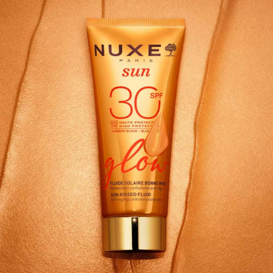 Nuxe Sun Glow Fluide Solaire Bonne Mine SPF30 40 ml – Fluide solaire teinté éclat naturel visage